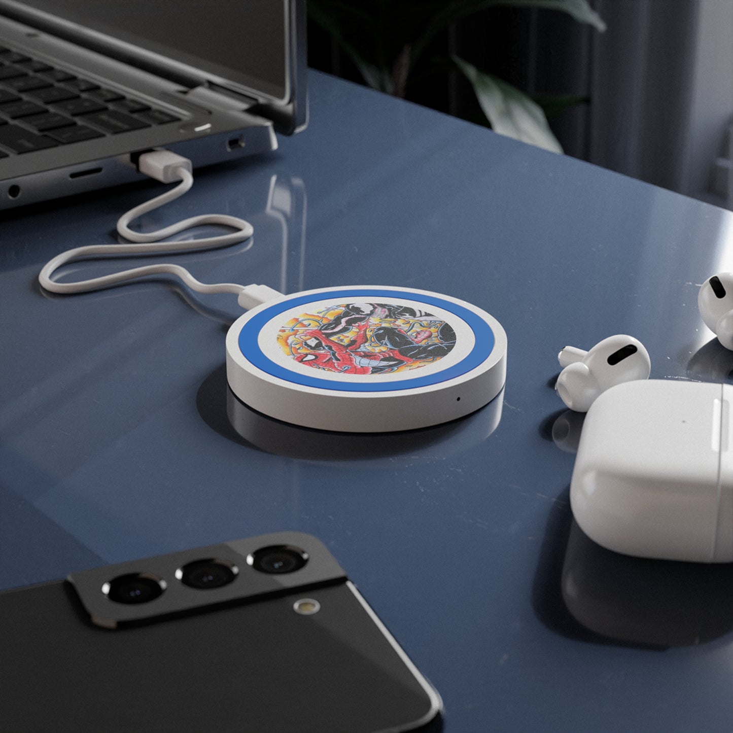 Spiderman vs. Venom Wireless Charging Pad — Superhero Qi Charger
